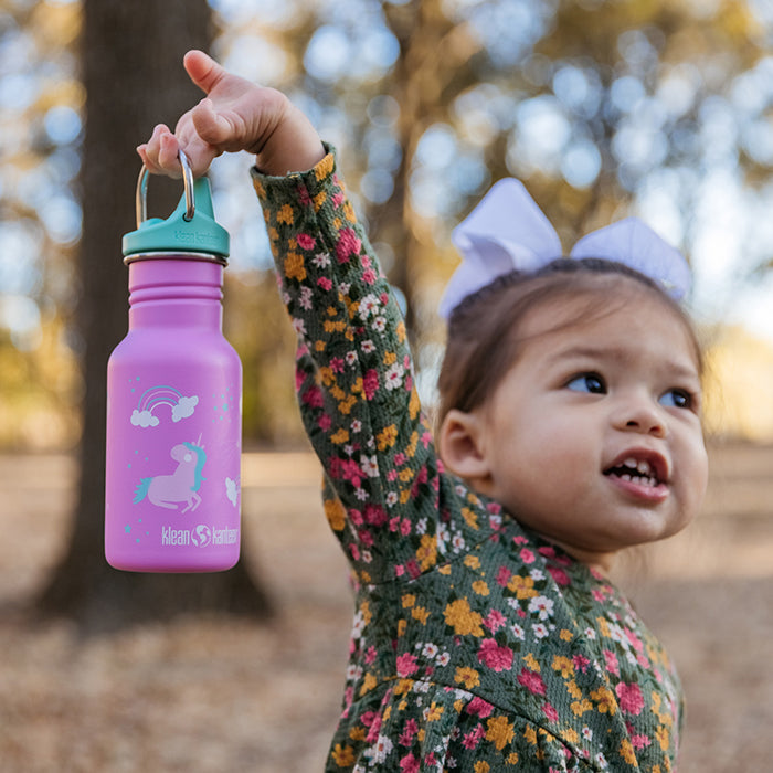 classic-kid-sippy-cap-z0 K12CNSIPPY-UN-kids_bottle_unicorn_lifestyle.jpg