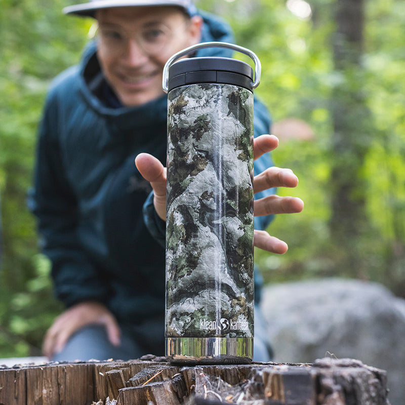 20oz-tkwide-with-twist-cap-mossy-oak-o4 20oz_bottle_twist_mossyoak_terragila_closeup_square.jpg