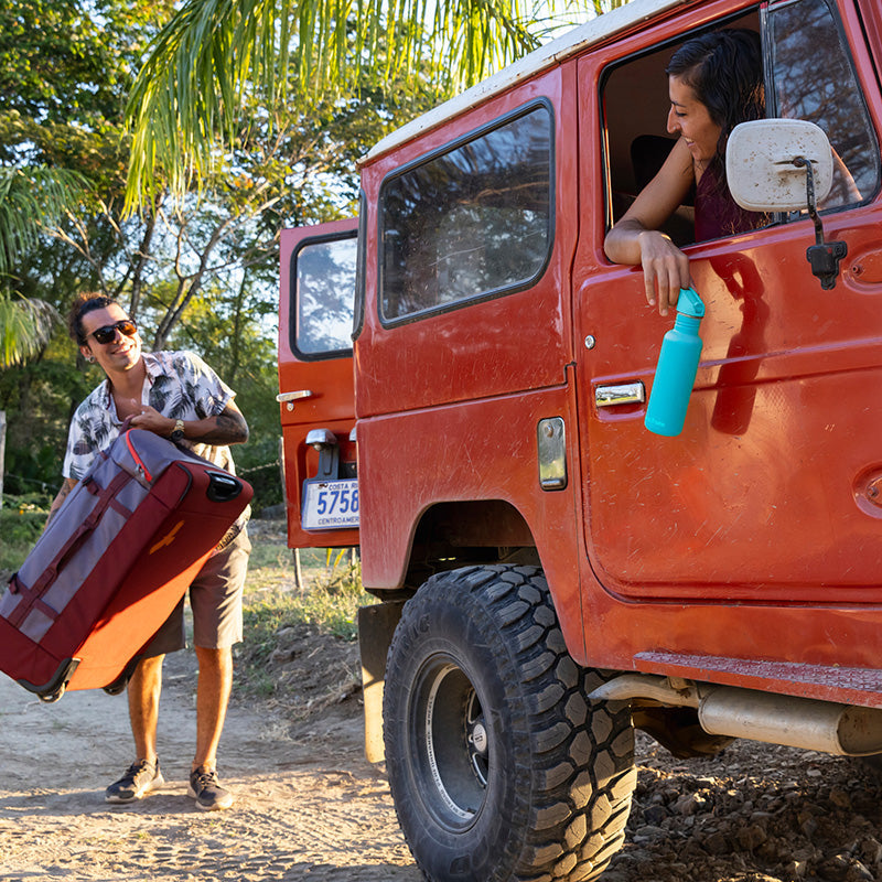 18oz-classic-with-flip-seal-sport-cap-l9 classic_18oz_flip_seal_baltic_jeep_packing_window_square.jpg