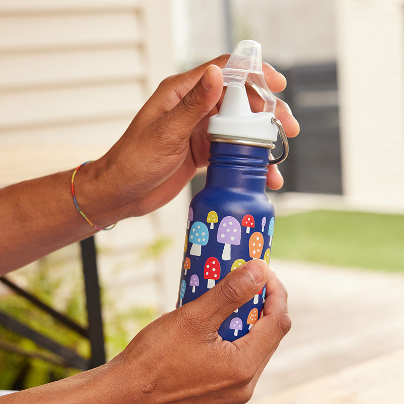 12oz-kid-s-classic-sippy-j7 kid_sippy_12oz_closeup_dustcover_square.jpg