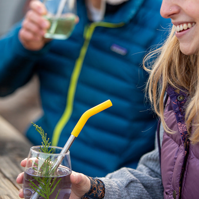 straw-4-pack-v7 recycled_steel_straw_drink_smile_lifestyle.jpg