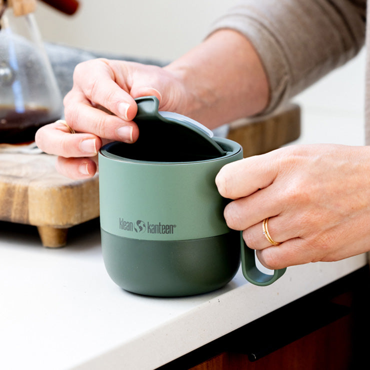 flip-lid-h8 rise_flip_lid_large_coffee_mug.jpg