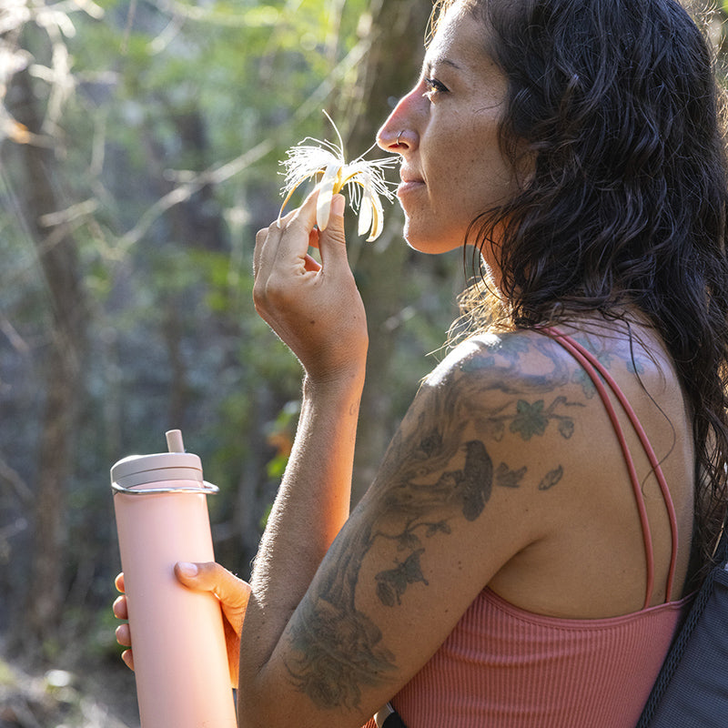 20oz-tkwide-made-to-do-more-bundle-l8 tkwide_20oz_insulated_bottle_twist_woman_flower_costarica_square.jpg