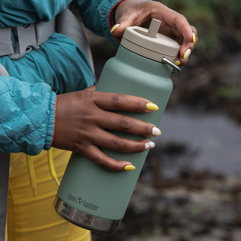 32oz-tkwide-made-to-do-more-bundle-u7 tkwide_32oz_insulated_bottle_twist_closeup_seapsray_hand_square.jpg